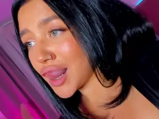 KylieLips's Live Sex Cam Show