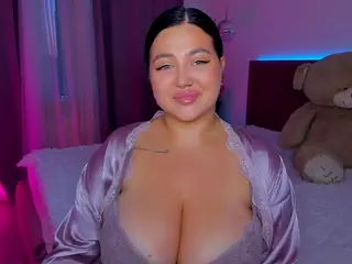 KylieLips's Live Sex Cam Show