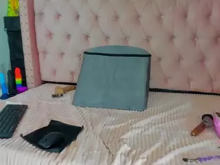 ArianaSmithx's Live Sex Cam Show