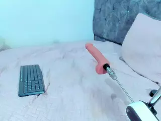 leah-thompson's Live Sex Cam Show