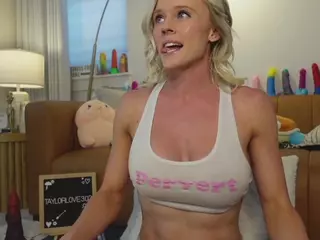 TaylorLove303's Live Sex Cam Show