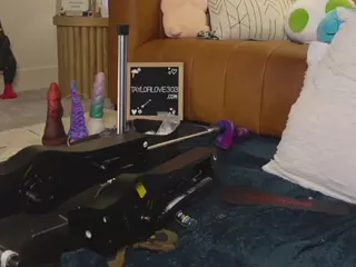 TaylorLove303's Live Sex Cam Show