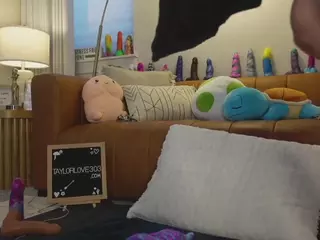 TaylorLove303's Live Sex Cam Show
