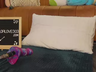 TaylorLove303's Live Sex Cam Show
