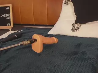 TaylorLove303's Live Sex Cam Show