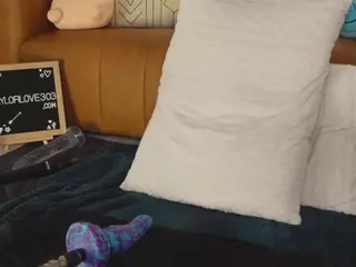 TaylorLove303's Live Sex Cam Show