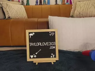 TaylorLove303's Live Sex Cam Show