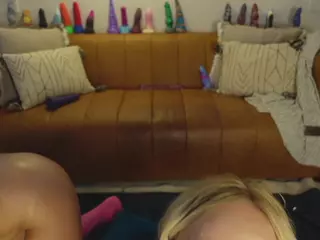 TaylorLove303's Live Sex Cam Show