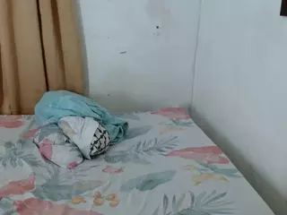 kattylatingirlvz's Live Sex Cam Show
