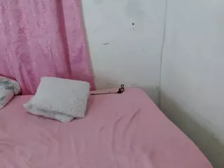 kattylatingirlvz's Live Sex Cam Show