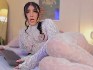 Anneee's Live Sex Cam Show