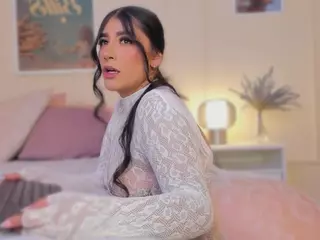 Anneee's Live Sex Cam Show