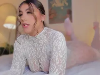 Anneee's Live Sex Cam Show