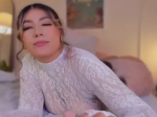 Anneee's Live Sex Cam Show