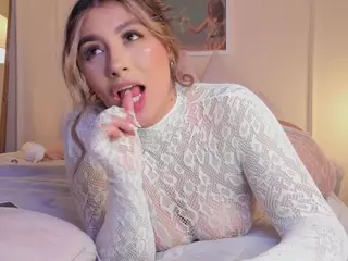 Anneee's Live Sex Cam Show