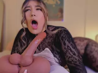 Anneee's Live Sex Cam Show