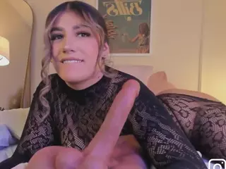 Anneee's Live Sex Cam Show