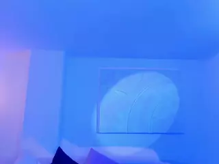TARA LAWRENCE's Live Sex Cam Show