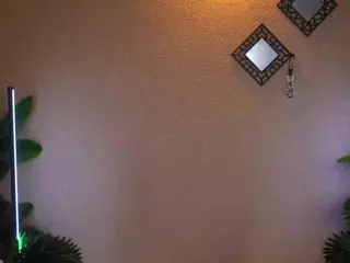 YoyoAnny's Live Sex Cam Show