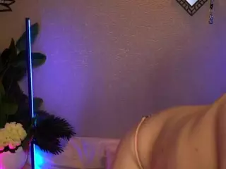 YoyoAnny's Live Sex Cam Show
