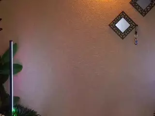 YoyoAnny's Live Sex Cam Show