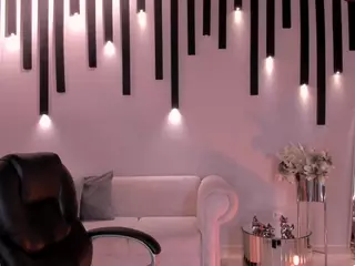 Caroline Grace's Live Sex Cam Show