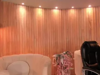 Caroline Grace's Live Sex Cam Show