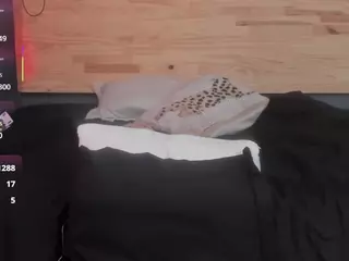 ValNeeko's Live Sex Cam Show
