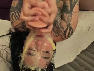 ValNeeko's Live Sex Cam Show