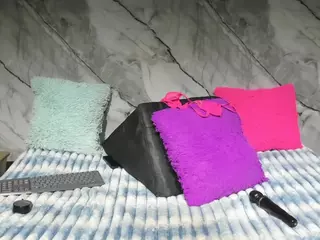 Niyirey's Live Sex Cam Show