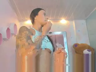 karlyn-angels14's Live Sex Cam Show