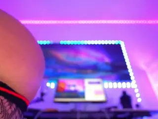 Oxlemon's Live Sex Cam Show