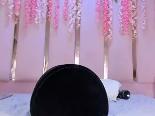 Ali Sweet's Live Sex Cam Show