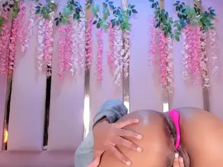 Ali Sweet's Live Sex Cam Show