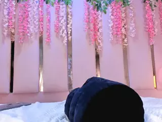 Ali Sweet's Live Sex Cam Show