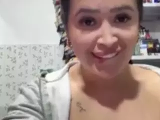 Sara-Funn's Live Sex Cam Show