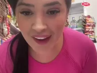 Sara-Funn's Live Sex Cam Show