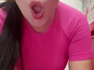 Sara-Funn's Live Sex Cam Show
