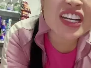 Sara-Funn's Live Sex Cam Show