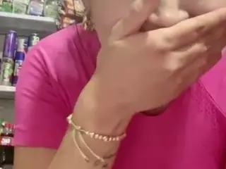 Sara-Funn's Live Sex Cam Show