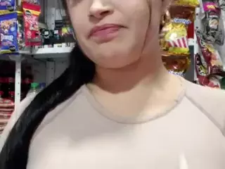 Sara-Funn's Live Sex Cam Show
