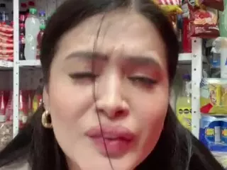 Sara-Funn's Live Sex Cam Show