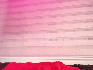 zoe-12's Live Sex Cam Show