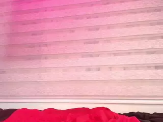 zoe-12's Live Sex Cam Show