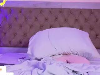 Linoshka's Live Sex Cam Show