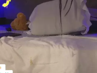 Linoshka's Live Sex Cam Show