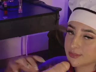 Linoshka's Live Sex Cam Show