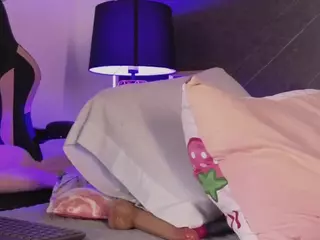 Linoshka's Live Sex Cam Show