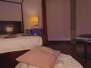KatyeRave's Live Sex Cam Show