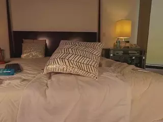 KatyeRave's Live Sex Cam Show